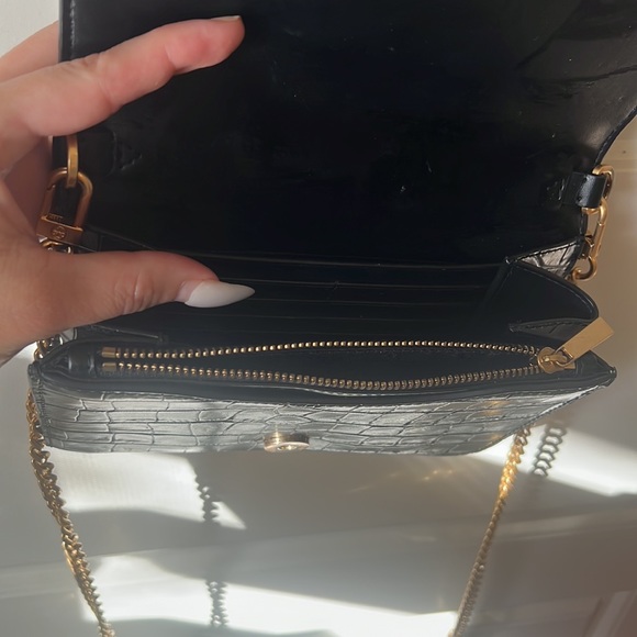 Tory Burch Crossbody bag / croc material leather / - Picture 4 of 5